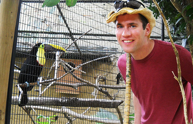 Nick Tratz visits the toucans at the Cali Zoo
